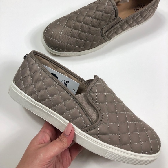 mossimo slip on sneakers